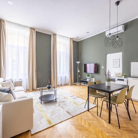 Charming & Cozy Central Elizabeth Apartment Budapest Eksteriør billede